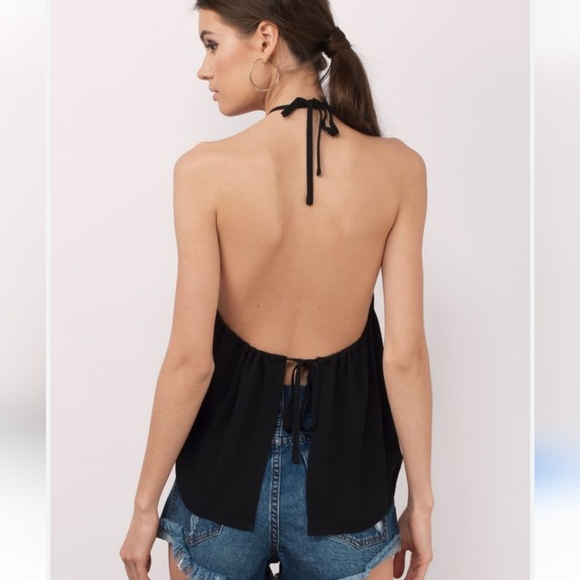 TOBI Veld Crepe Halter Tie Backless Flowy Boho Top In Black. Size Medium - Picture 2 of 12